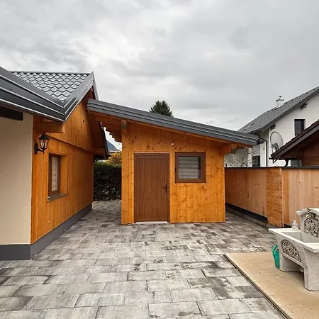 Charmantes In - Ideal Fuer Erholung & Wintersport