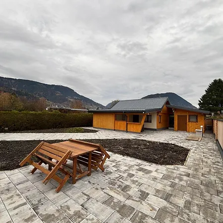 Charmantes In - Ideal Fuer Erholung & Wintersport 度假居 利岑