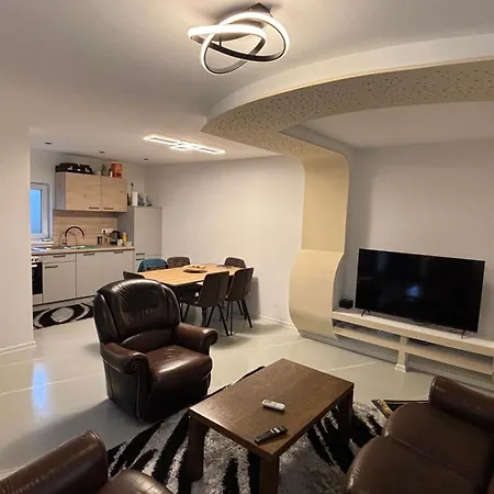 Charmantes In - Ideal Fuer Erholung & Wintersport