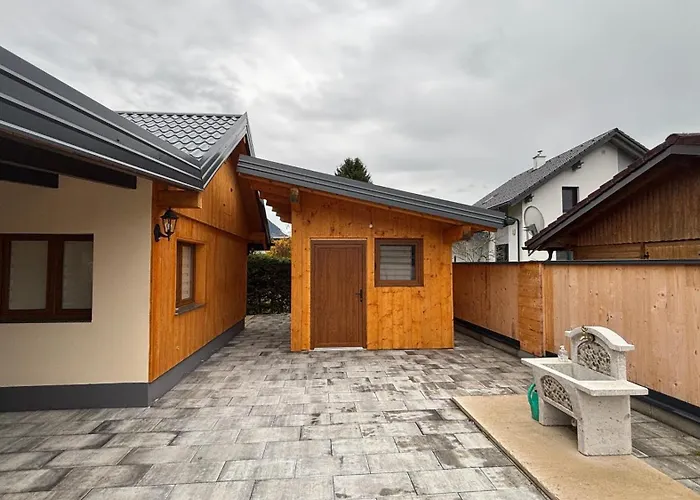 Charmantes In - Ideal Fuer Erholung & Wintersport