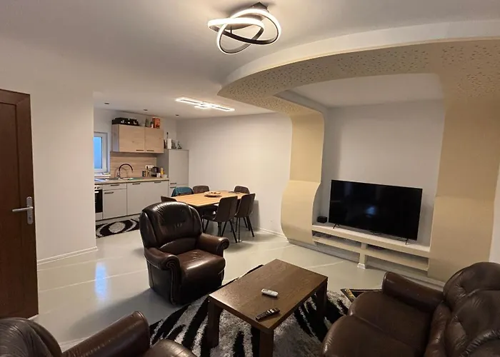 Charmantes In - Ideal Fuer Erholung & Wintersport